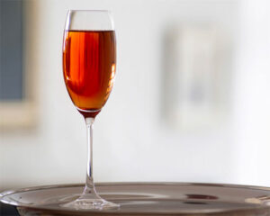 Kir cocktail