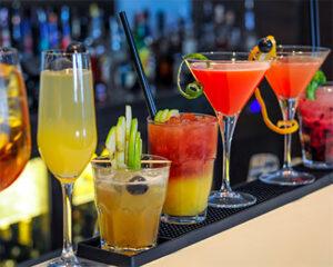 How to choose the right cocktail glass