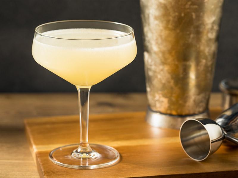 Corpse Reviver No.2 cocktail
